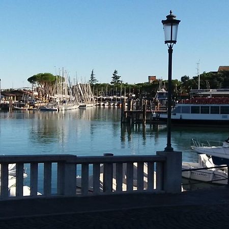 Emily'S Rooms "Villa Romana" Cir17067 Desenzano del Garda Dış mekan fotoğraf