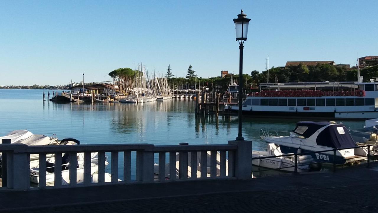 Emily'S Rooms "Villa Romana" Cir17067 Desenzano del Garda Dış mekan fotoğraf